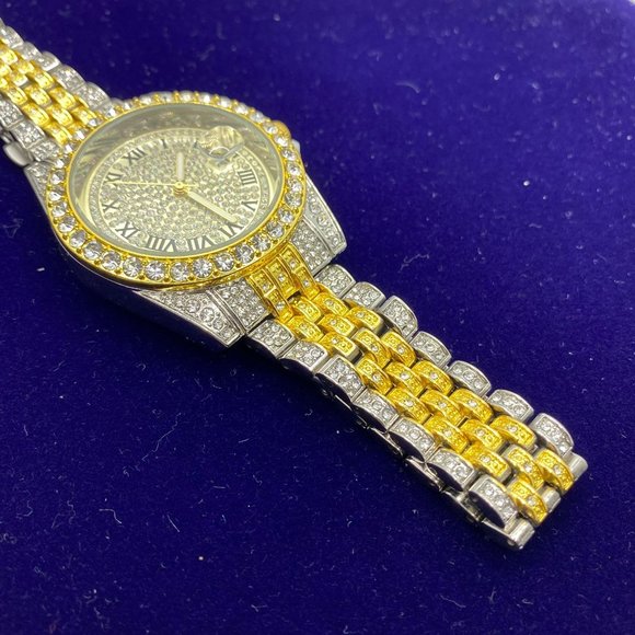 Unisex Model Iced Out Gold Color Watch - Picture 6 of 9